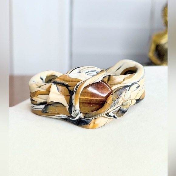 Vintage Tiger’s Eye Stone Bracelet Marbled Resin Hinged Cuff Gold Tone Chain - Picture 1 of 8